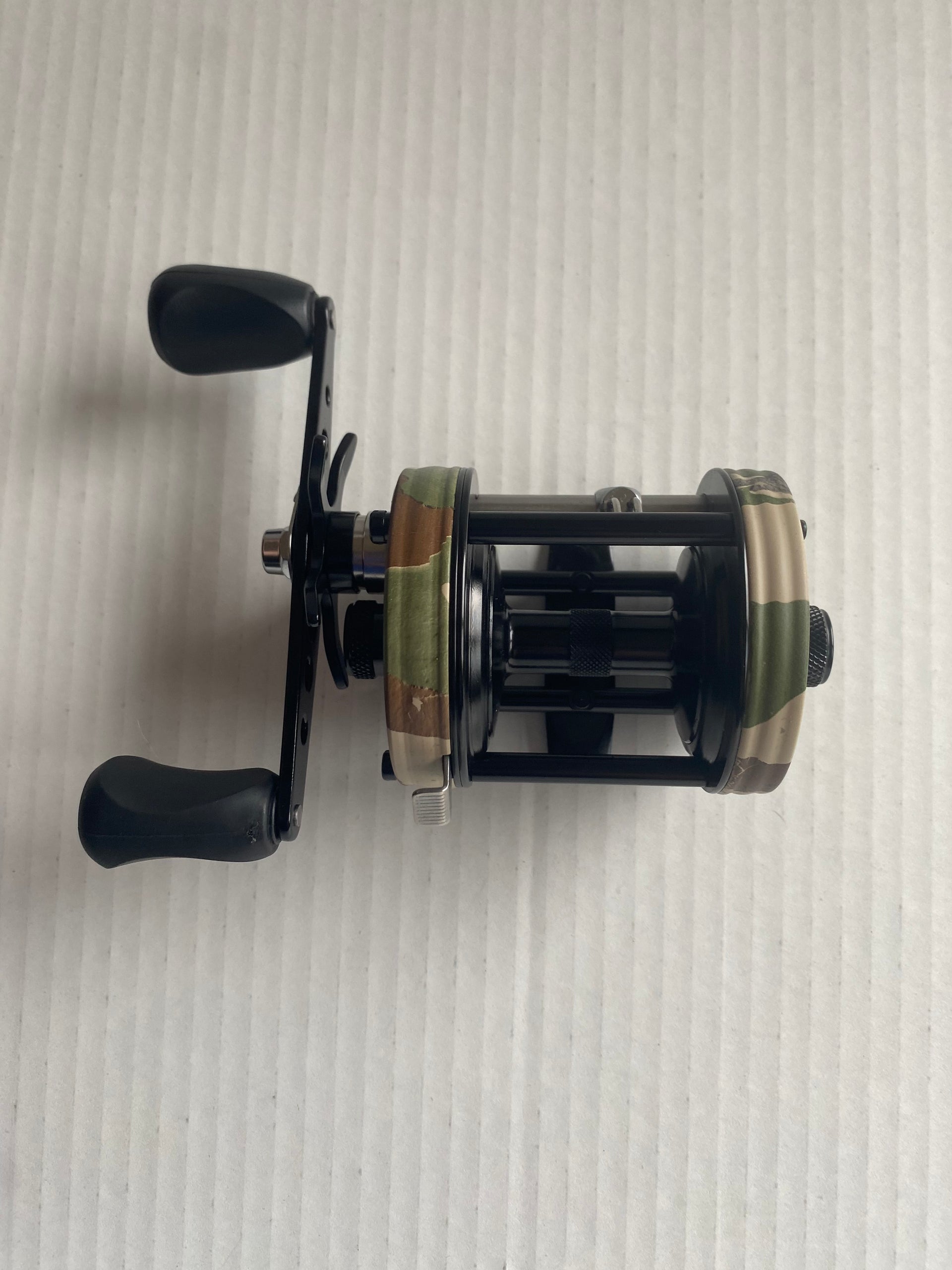 beeping fishing reel Fishing Beeper Car Alarm Set of 4 with Case – Fish-On Beepers and Flavor